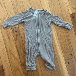 Gerber Modern Moments Baby Ribbed Zipper Onesie Size 3-6 Months